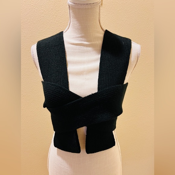 Black Convertible Wrap tie Sweater. Size SMALL. NWOT - Picture 3 of 7